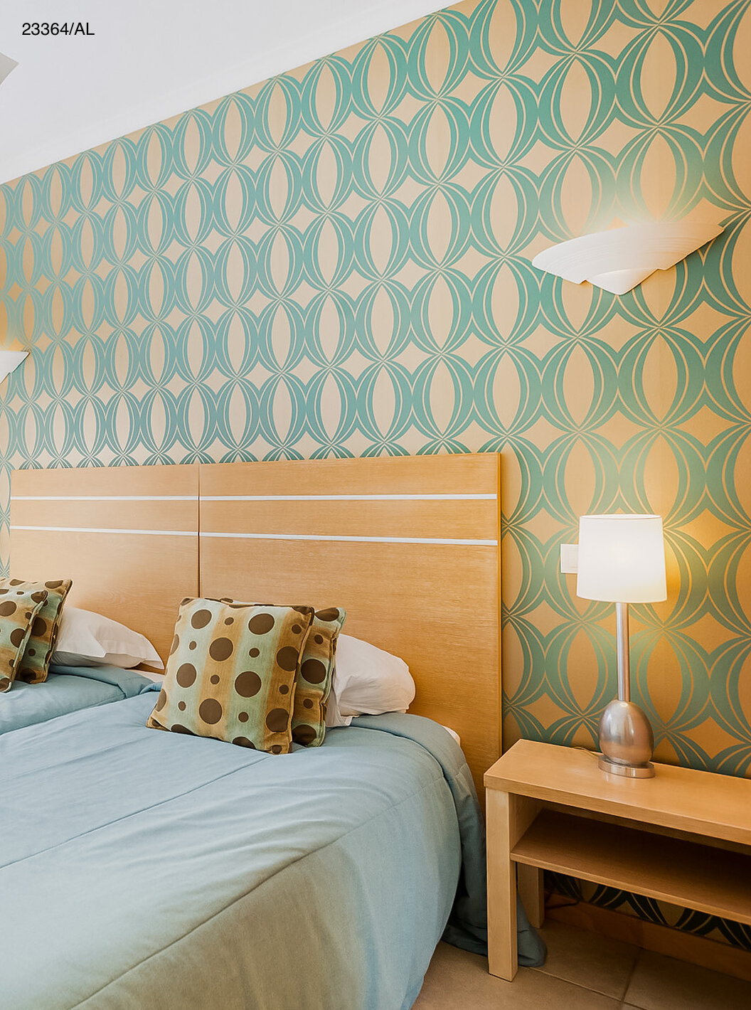 O Apartamento T1 Standart do Pestana Carvoeiro Golfe tem um quarto com duas camas individuais mesa de cabeceira