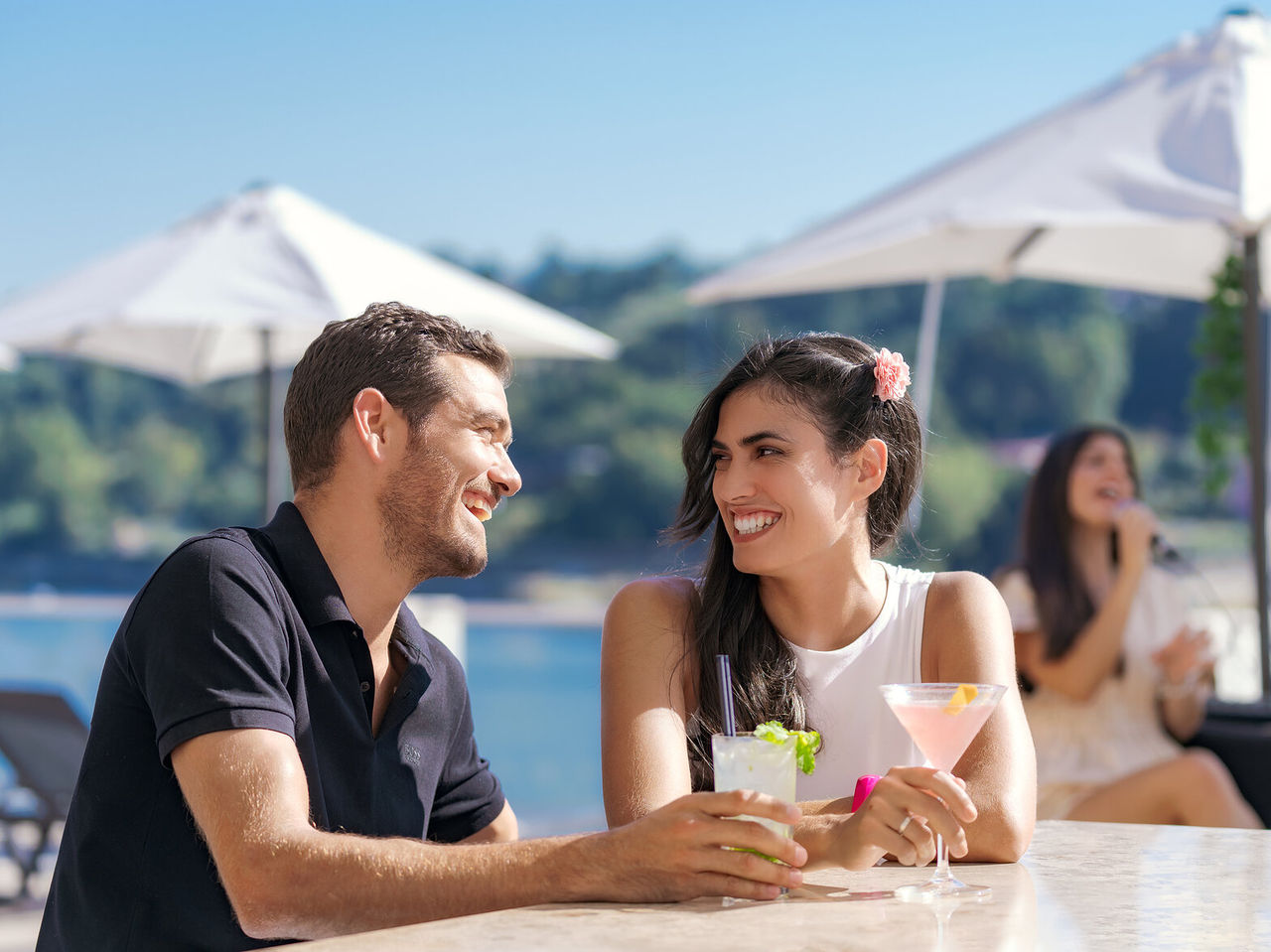 The 2nd Bar at the Premium Porto hotel, has a outdoor bar near the pool and serves cocktails